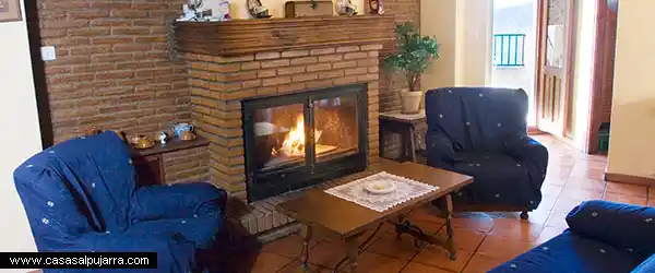 Casas rurales con chimenea de leña en Alpujarra