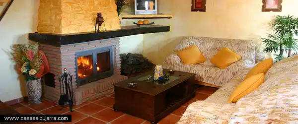 Casa con chimenea de leña en Alpujarra