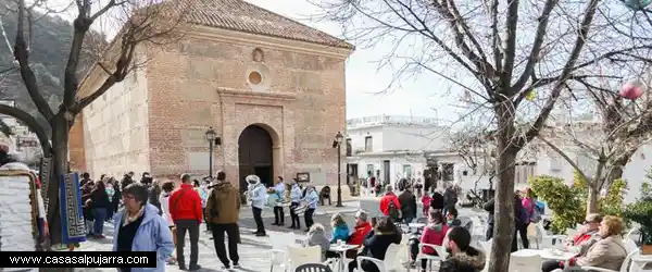Plaza de Pampaneira en invierno